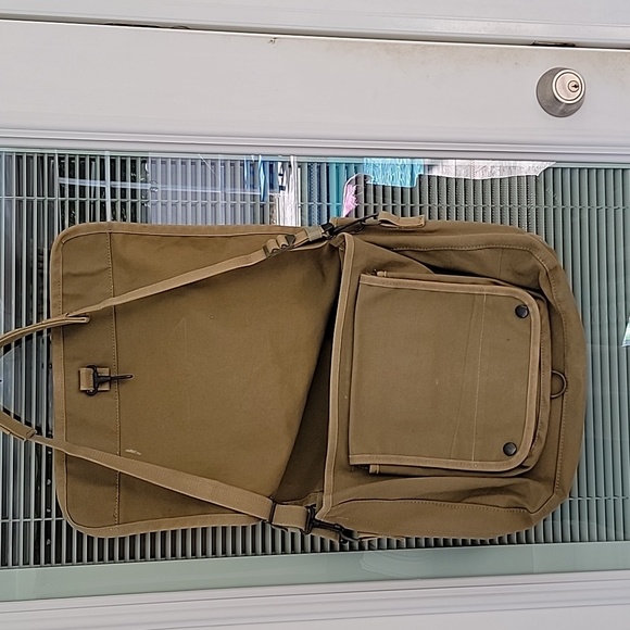 Banana Republic Heavy Canvas Paratrooper Messenger Bag - Picture 3 of 13